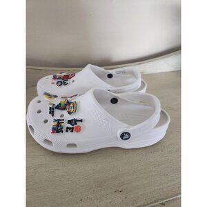 White Classic Crocs. Unisex Mens 7/Womens 9. 11 Jibbitz (Basketball, Autism)